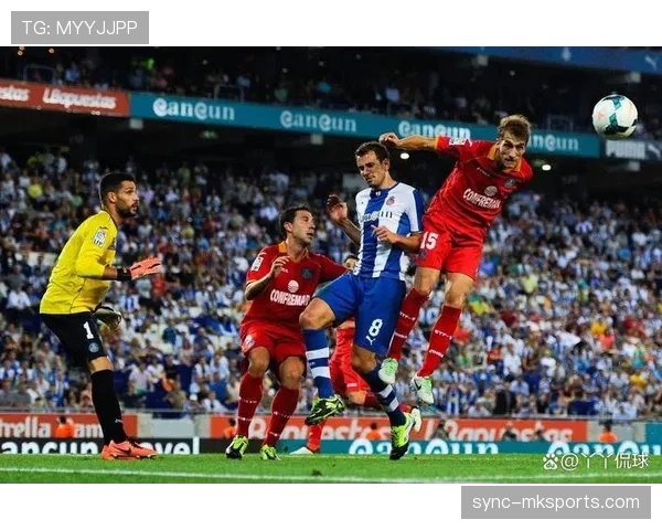 赫塔菲新赛季防守数据亮眼 防线稳固成取胜关键